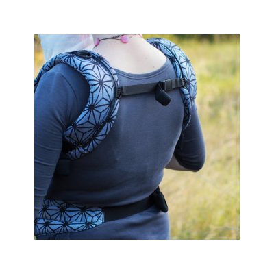 Moisha Grow  ergonomické nosítko Geostar Silver - půjčovna