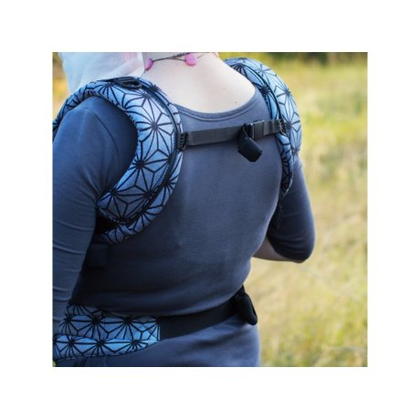 Moisha Grow  ergonomické nosítko Geostar Silver - půjčovna