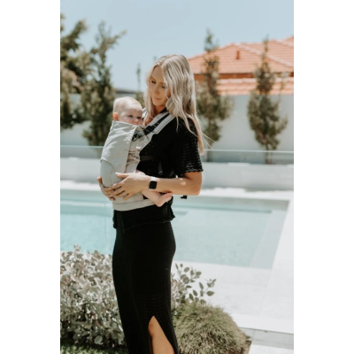 Ergonomic carrier Fidella Fusion BABY SIZE - Chevron - Cream