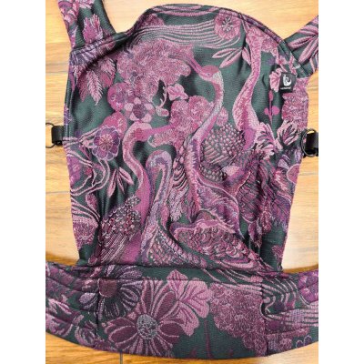 FOR RENT Vatanai ergonomical babycarrier Botanica Winberry