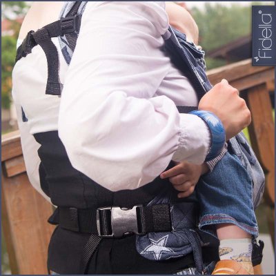 Fidella Fusion babycarrier with buckles -Outer space blue