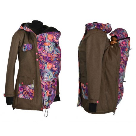 Shara Nosící Softshellový kabát pro zadní i přední nošení - jaro/podzim - hnědý s ornamenty
