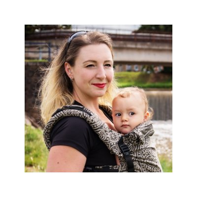 Moisha Grow ergonomical babycarrier Florentine Bengali 